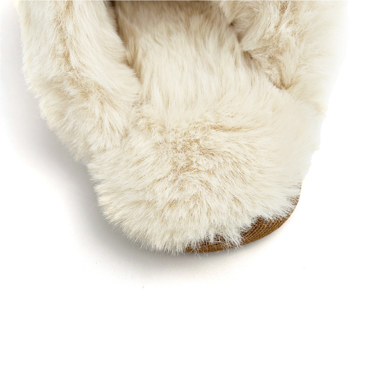 Soft and warm home slippers with non-slip and comfortable plush suitable for indoor and outdoor use for women and men with non-slip soles